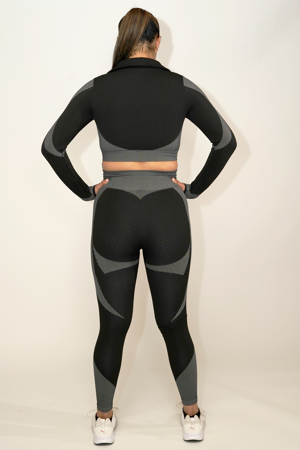Style 11 - Women's Gym Top & Bottom Set