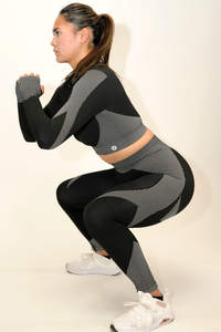 Style 11 - Women's Gym Top & Bottom Set