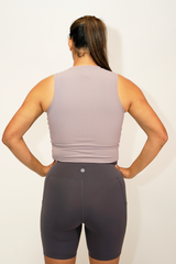 Style 40 - Women's Tops