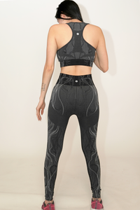 BLACK WAVY PATTERN SPORTS BRA AND LEGGING